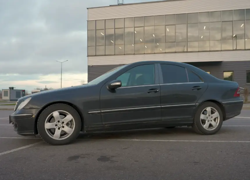 Попытки продать Mercedes W203 дорого – ожидания и реальность