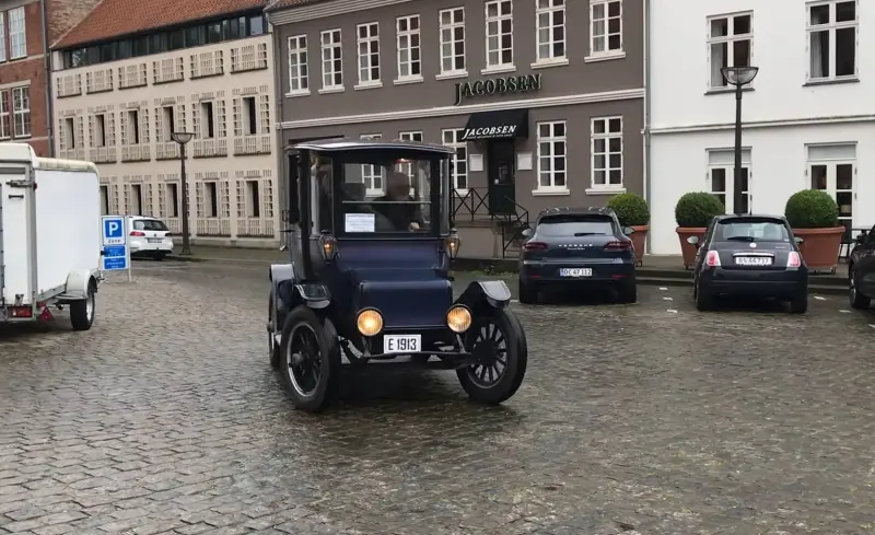 Легендарный электромобиль Detroit Electric Car 1907 года