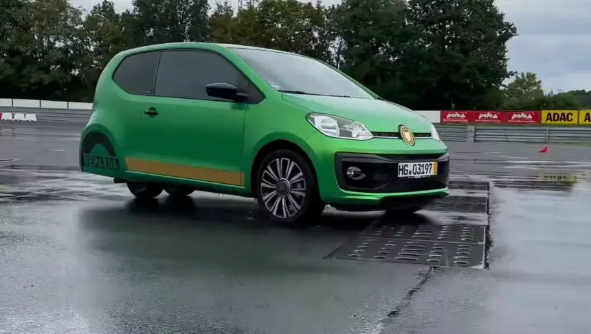 Geparda превратила VW Up в забавный трицикл