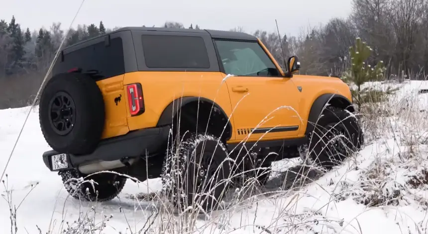 Ford Bronco вернулся спустя 30 лет: смотрим, что изменилось