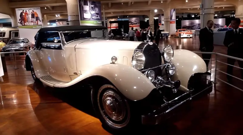 Bugatti Type 41 Royale – его не могли купить даже короли