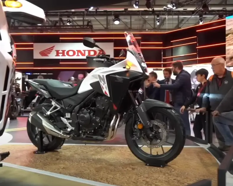 Honda NX400 – японский мотоцикл для экономных путешественников