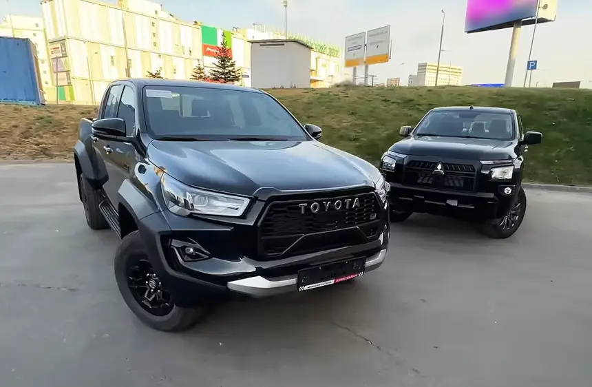 «Вроде спорт, но нет» – каким оказался новый Toyota Hilux GR Sport на фоне L200