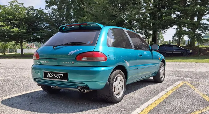 Хэтчбек Proton Satria из Малайзии