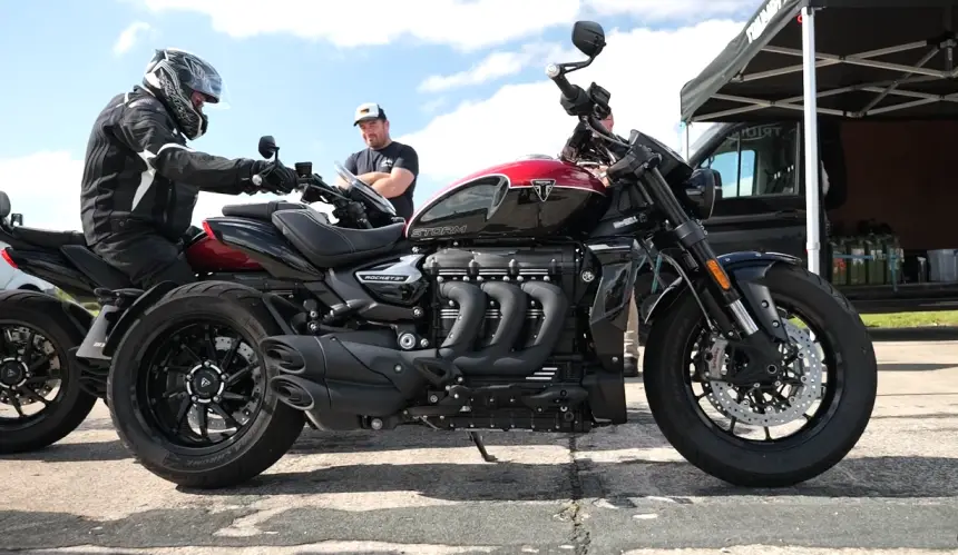 Triumph Rocket 3 Storm R – когда дорого и непрактично, но очень хочется купить