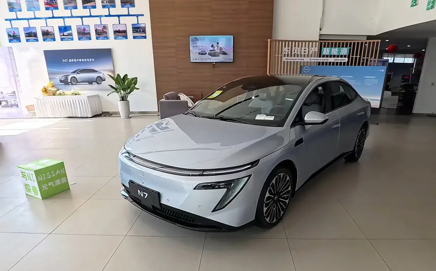 Nissan успешно конкурирует с китайскими электромобилями на их «поле» Nissan успешно конкурирует с китайскими электромобилями на их «поле»
